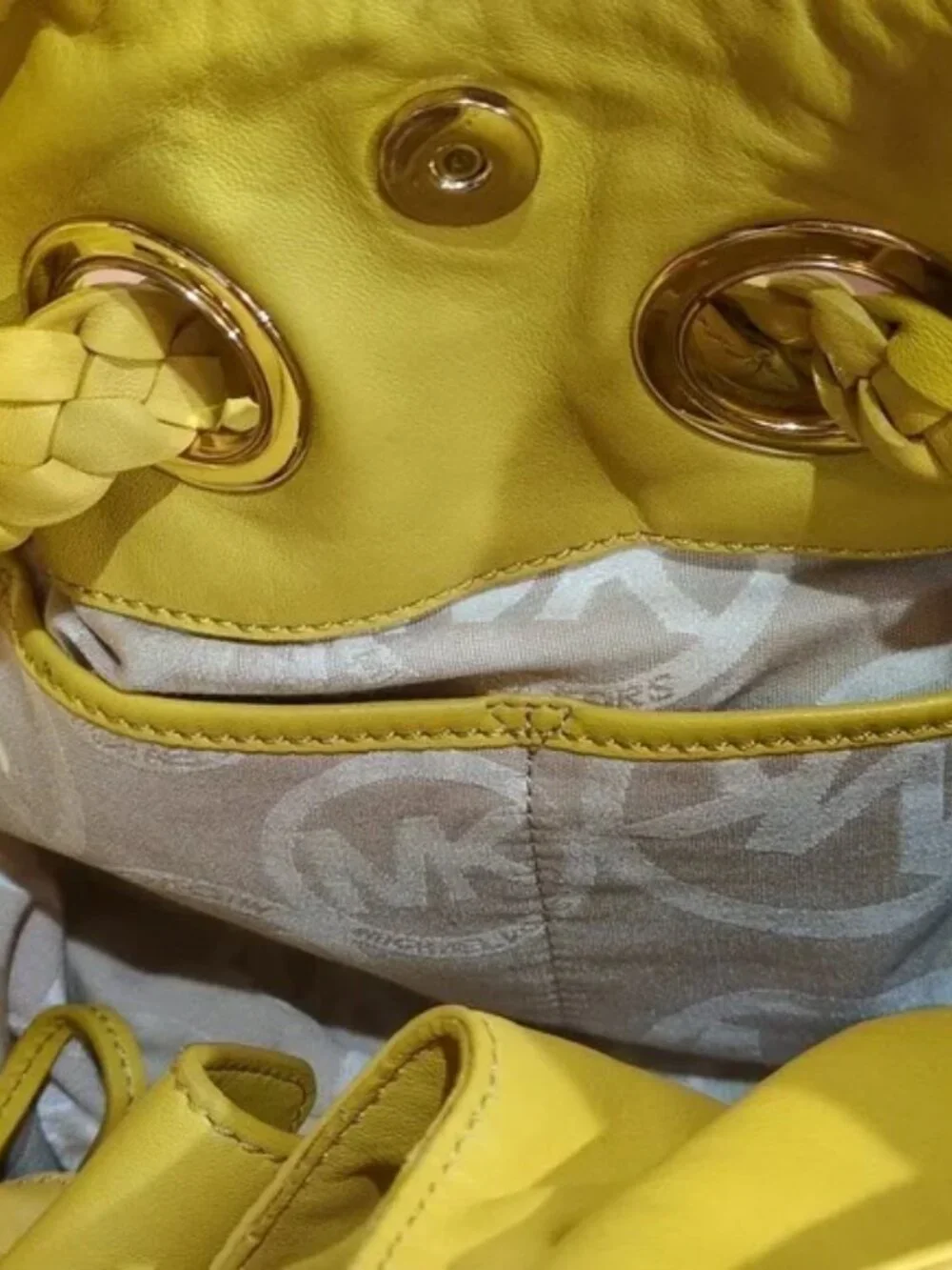 Michael Kors Astor Grommet Hobo Mustard Yellow Leather Large Shoulder Bag EUC - Picture 7 of 9